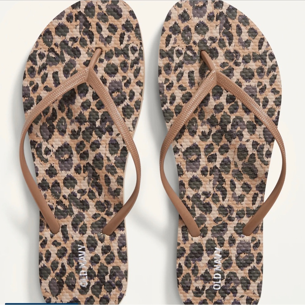 Old Navy Flip-flop, size 9 NWT